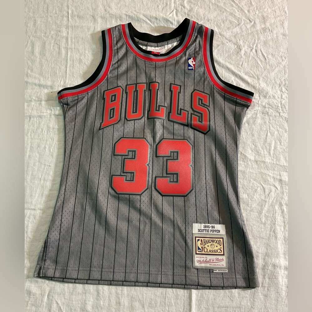 Mitchell & Ness Scottie Pippen Jersey Mens 1995 Chicago Bulls Grey HWC Swingman - Picture 11 of 14
